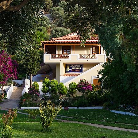 Athina Studio Apartments Kerveli Exterior foto