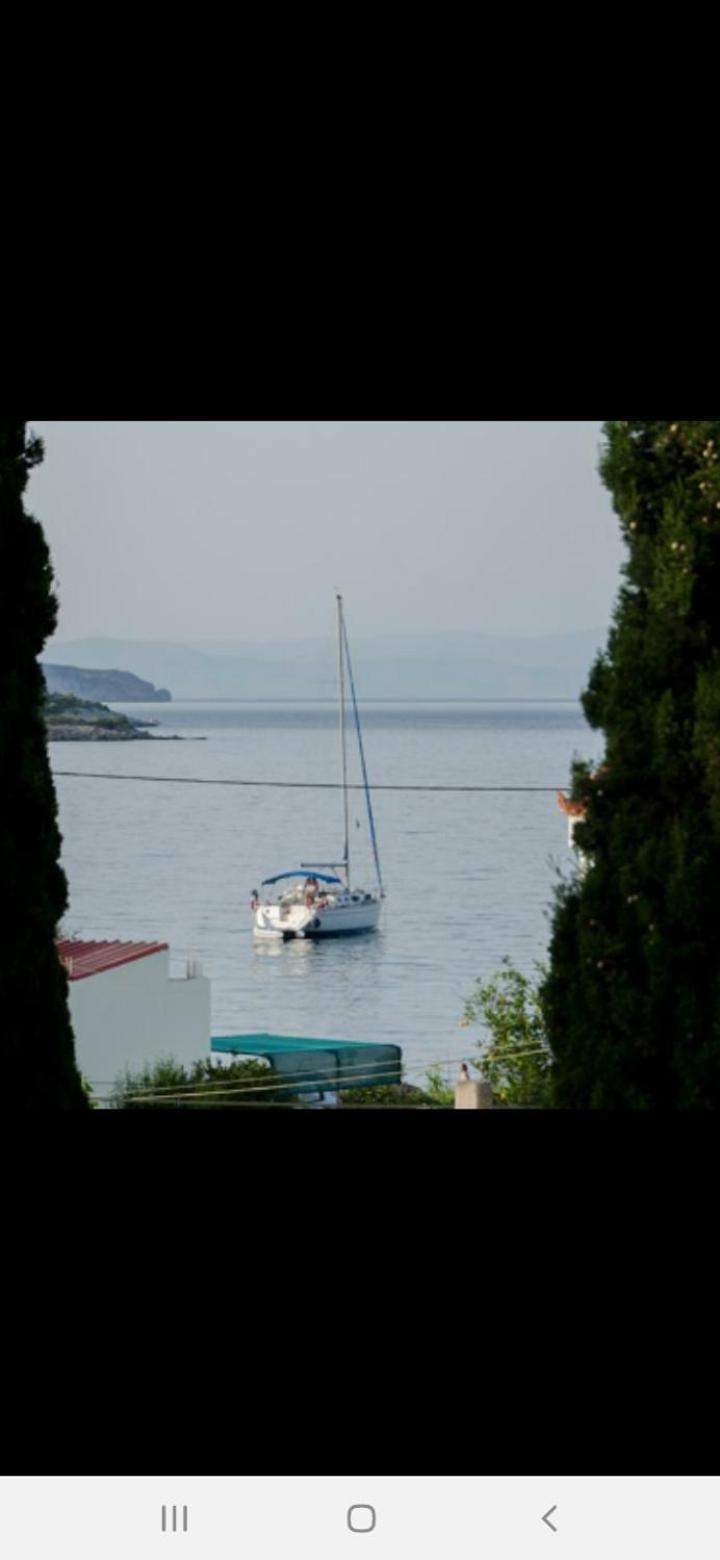 Athina Studio Apartments Kerveli Cameră foto