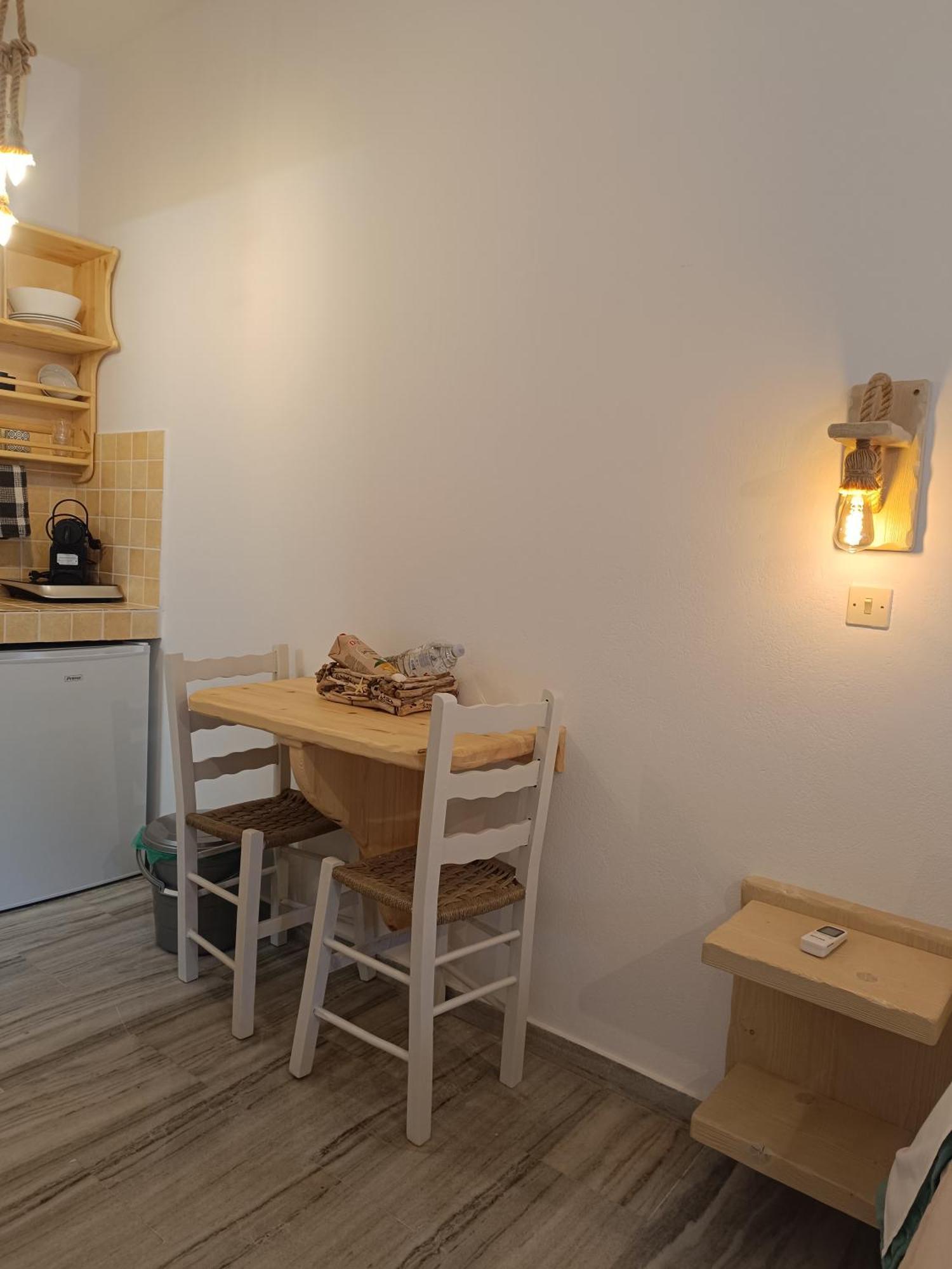 Athina Studio Apartments Kerveli Cameră foto